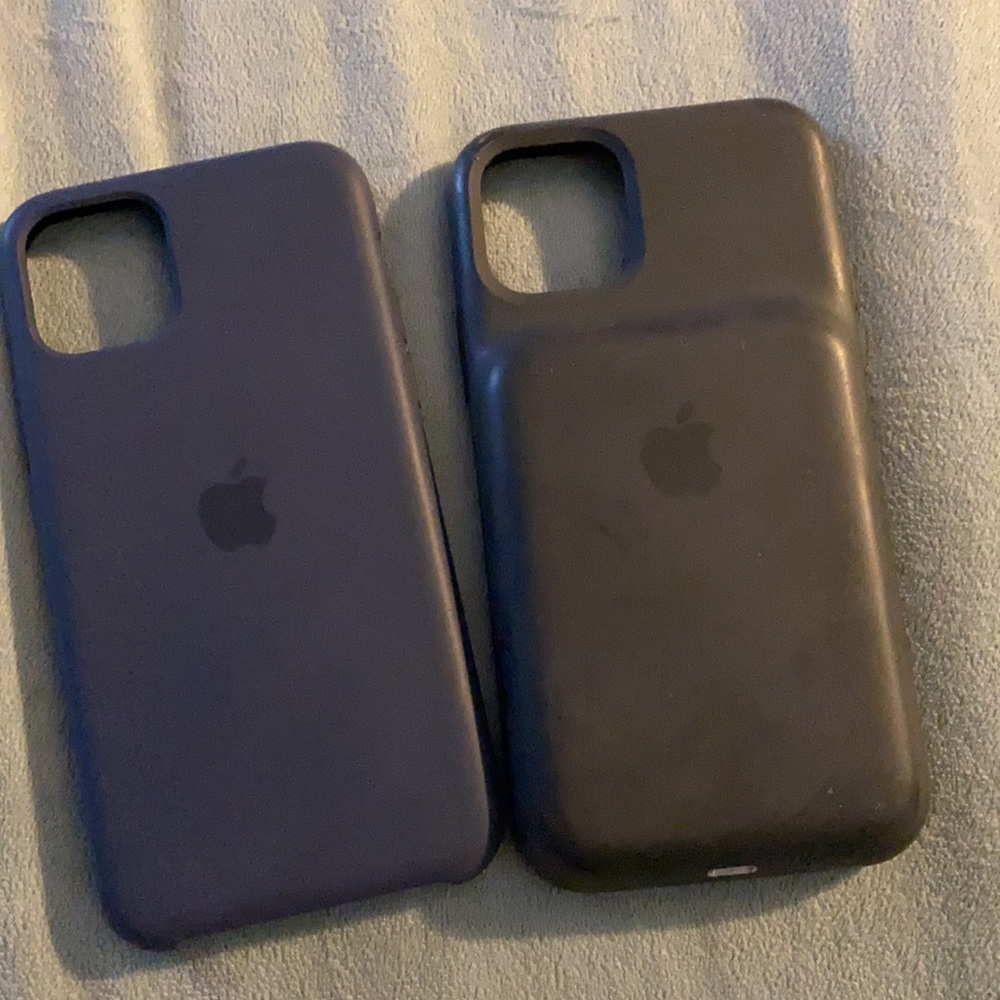 2 Apple Cases - 1 Charging Case